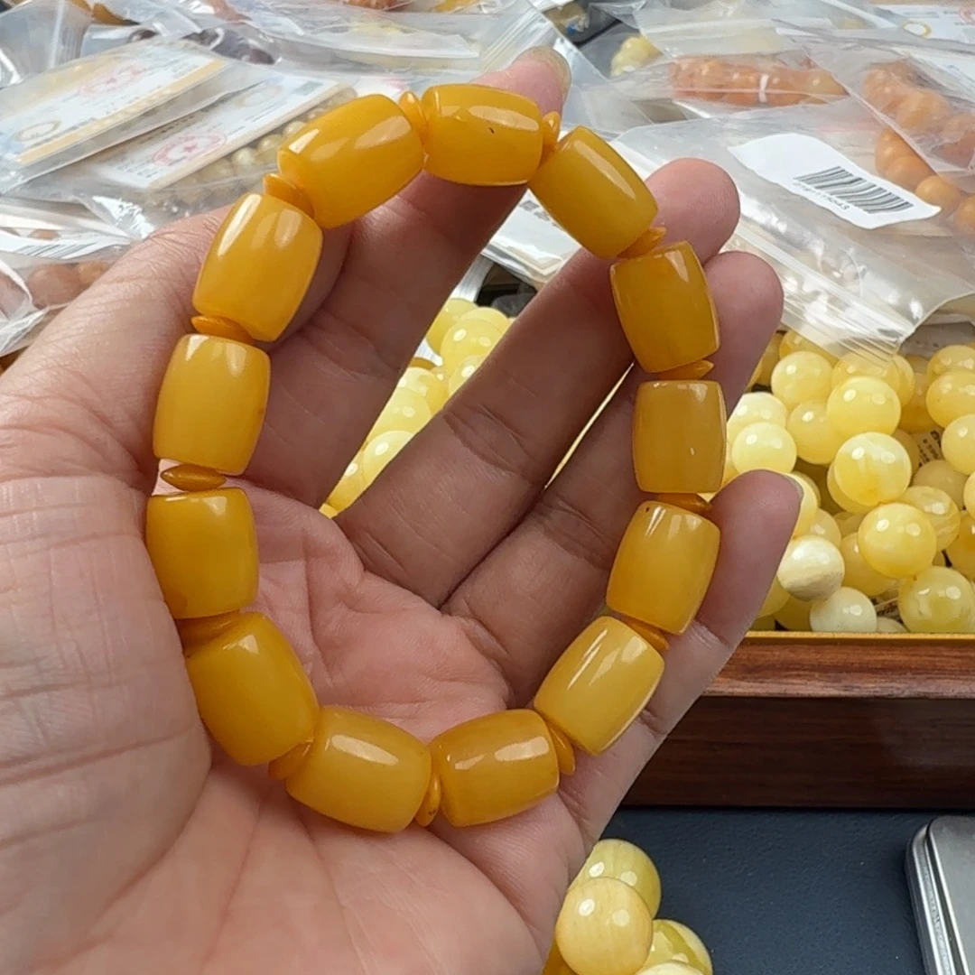 未镶嵌琥珀珠宝奇石