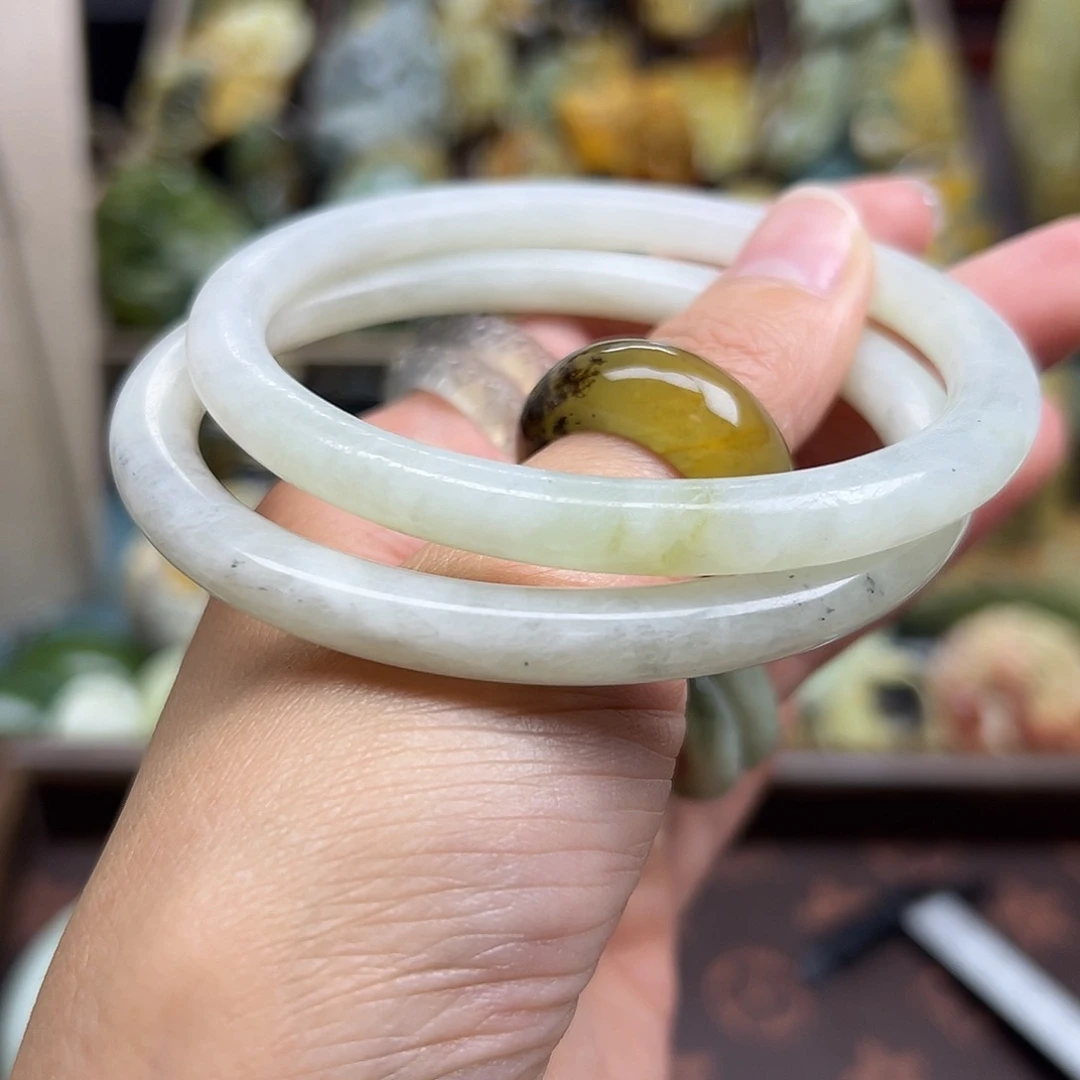 岫玉未镶嵌颈饰岫玉63