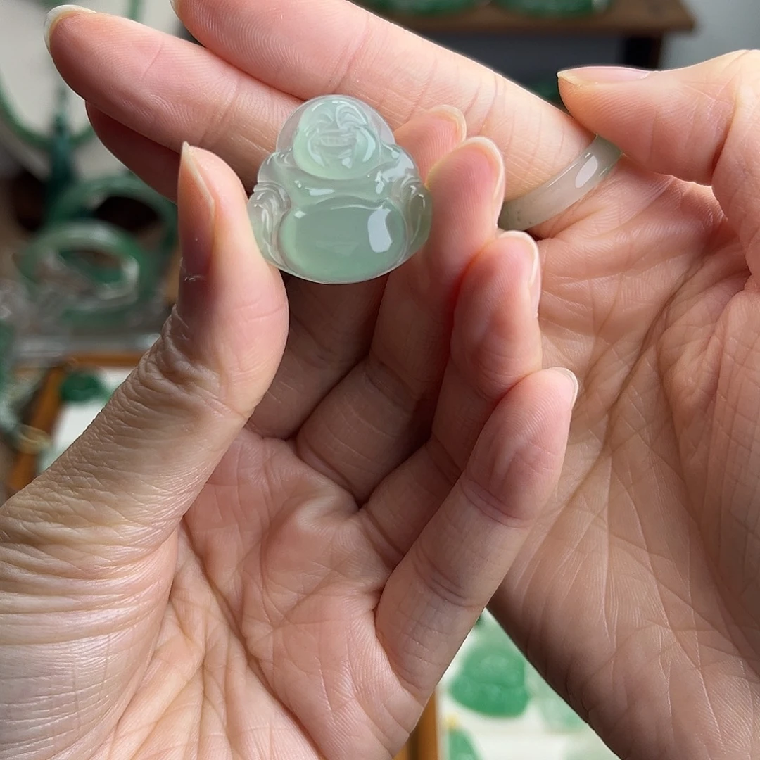 石英质玉（非洲翠）未镶嵌吊坠(不含链)佛公