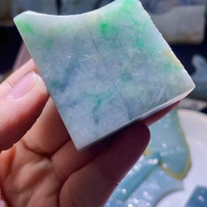 颈饰未镶嵌翡翠天然缅甸翡翠