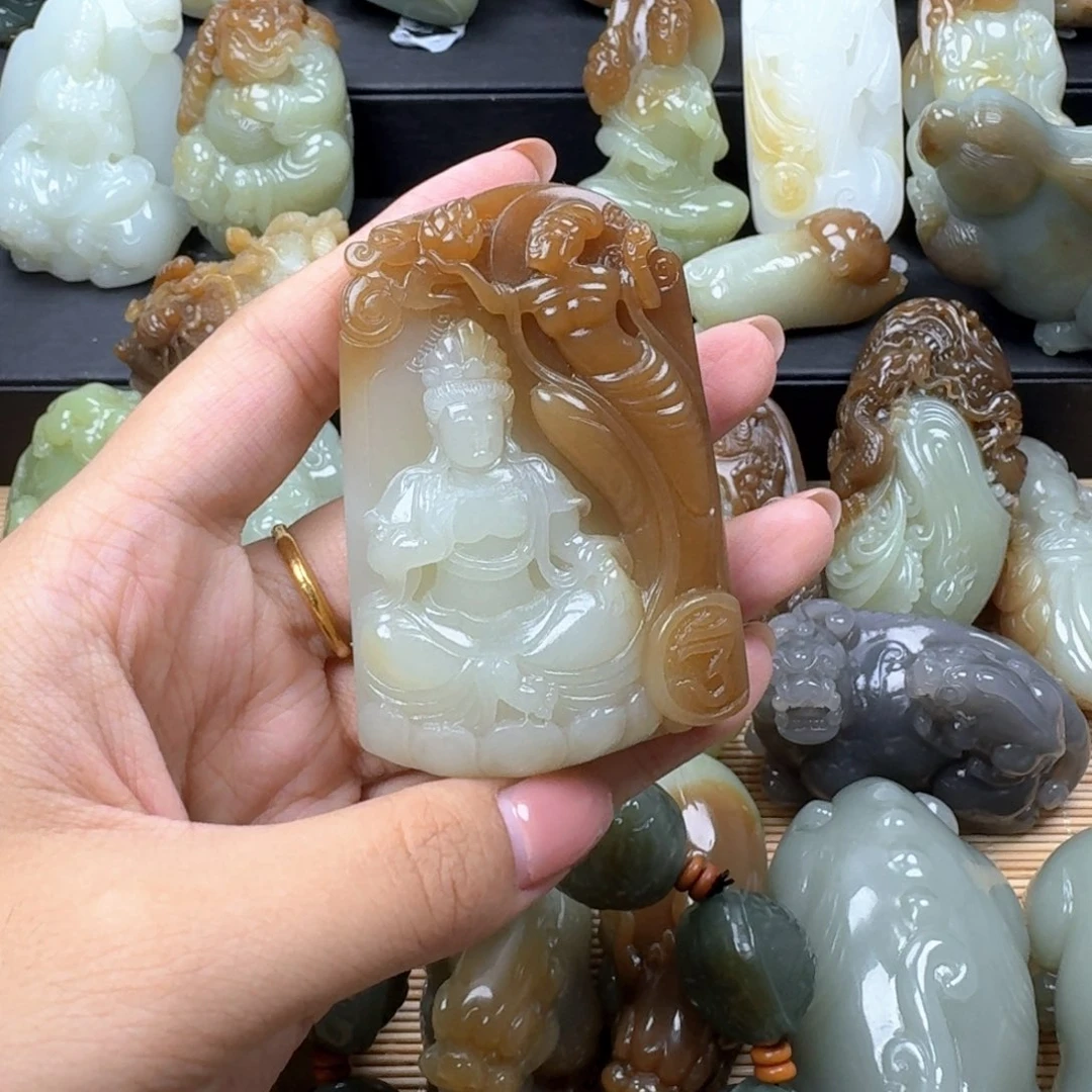 光***月和田玉未镶嵌挂件