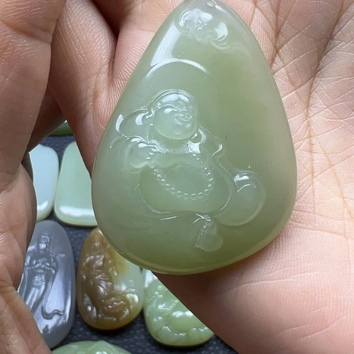 和田玉未镶嵌珠宝奇石