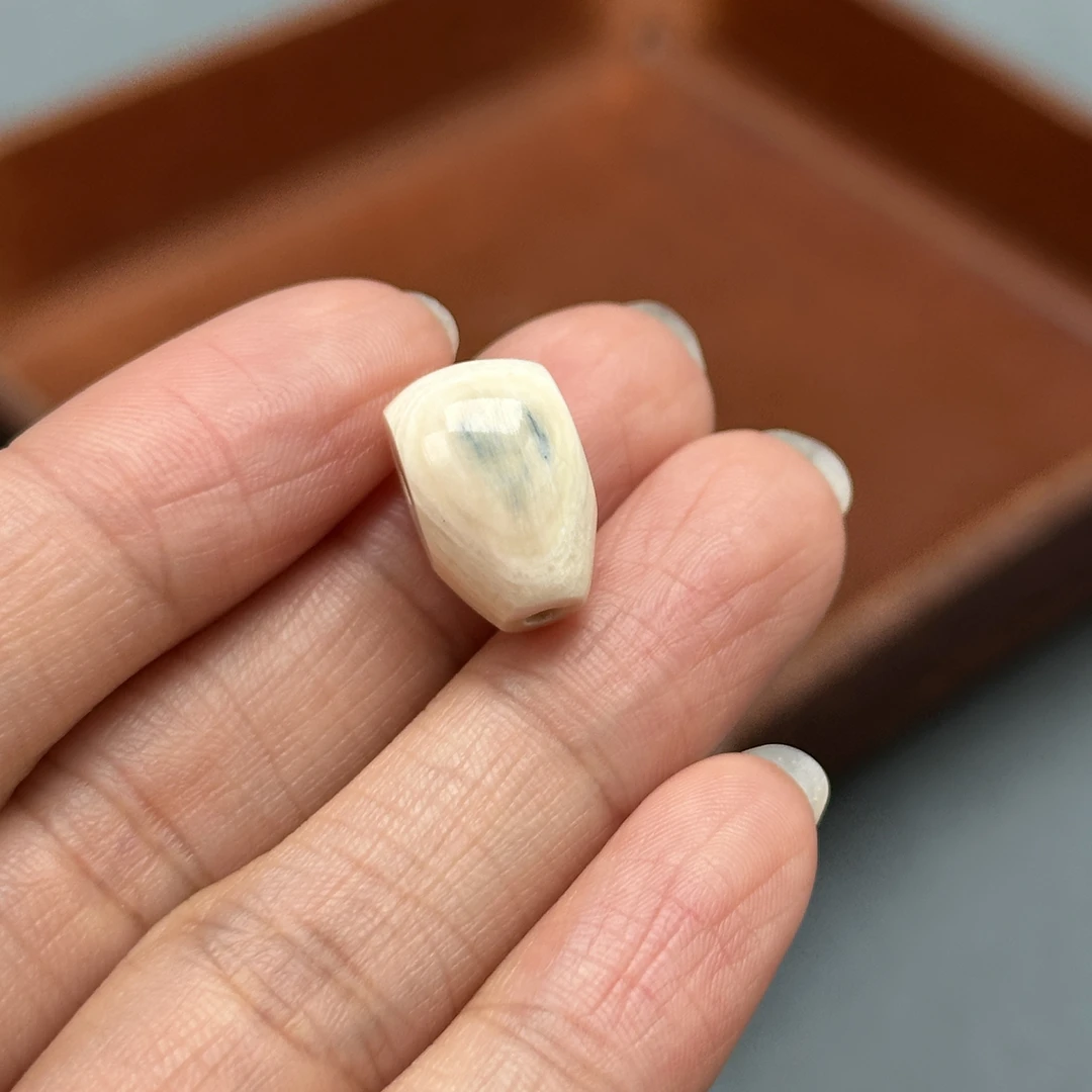 D3234天然猛犸牙 鲨鱼背三通9.5x14.7mm支持鉴定 假一罚四