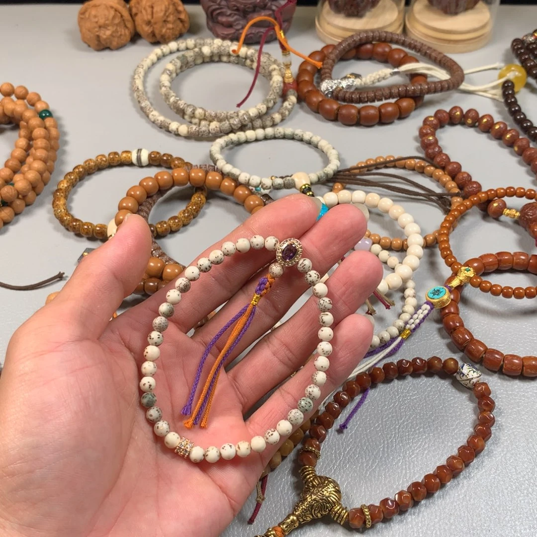 吊坠星月菩提。。。。。。。。。。。