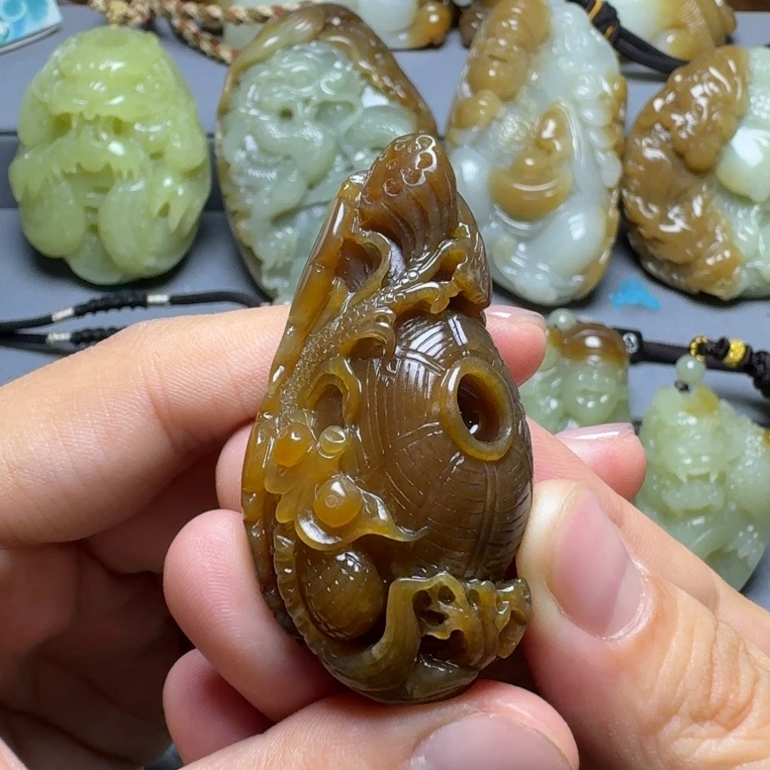 颈饰未镶嵌和田玉