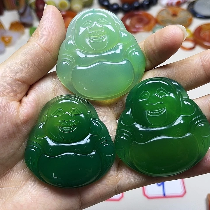 徐***爷玛瑙/玉髓未镶嵌颈饰