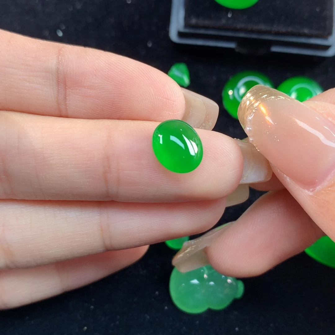 翡翠裸石9.4/7.83/3.70