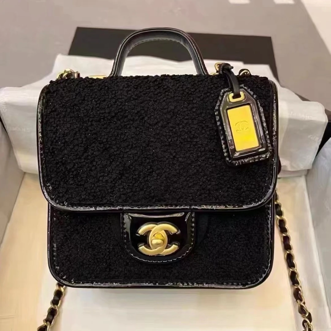 未使用 Chanel/香奈儿 黑金毛呢拼漆皮邮差豆腐包