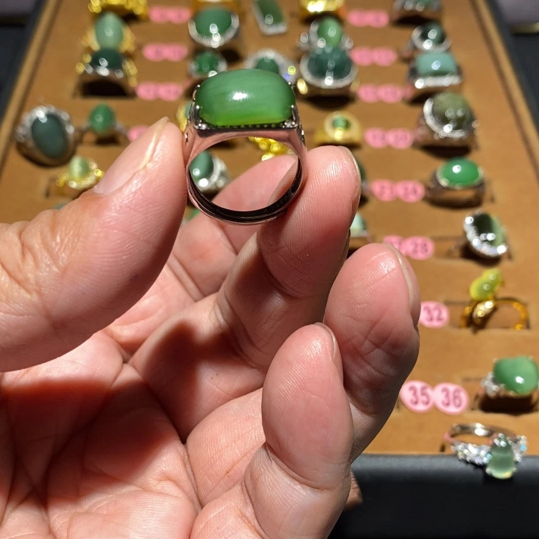 朋***朋和田玉银S925镶嵌戒指