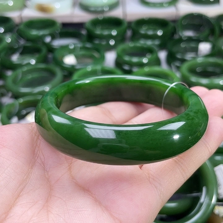 和田玉（碧玉）手镯未镶嵌