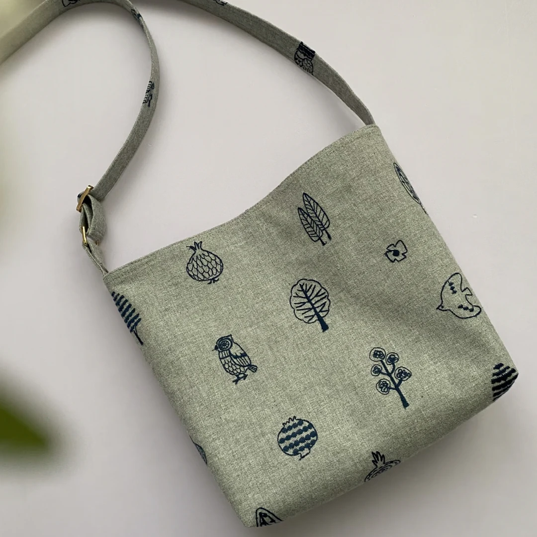 时尚简约女包～毛～qi～垫～百搭斜挎女包