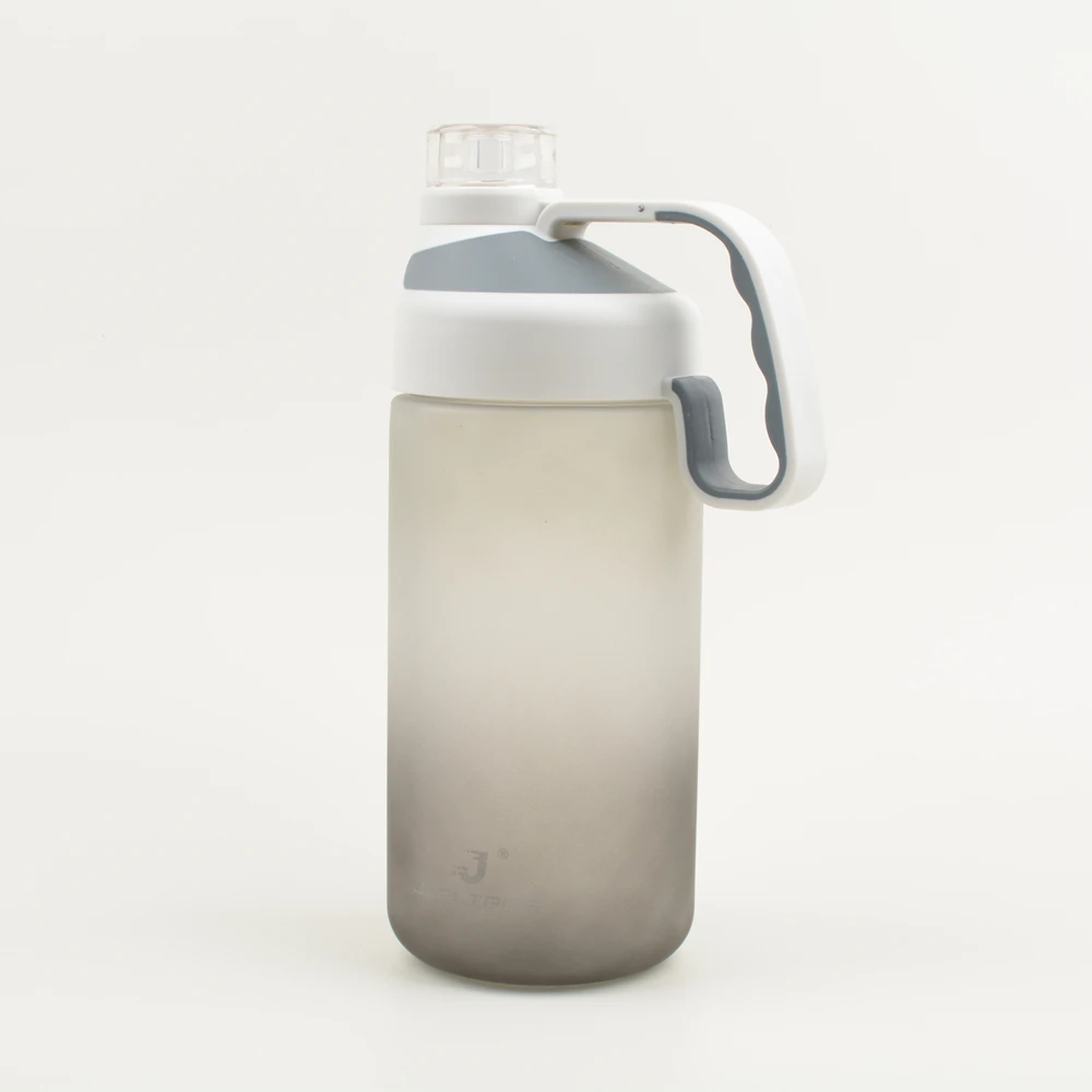 男女新款运动水杯大容量便携式户外水壶学生上学杯子