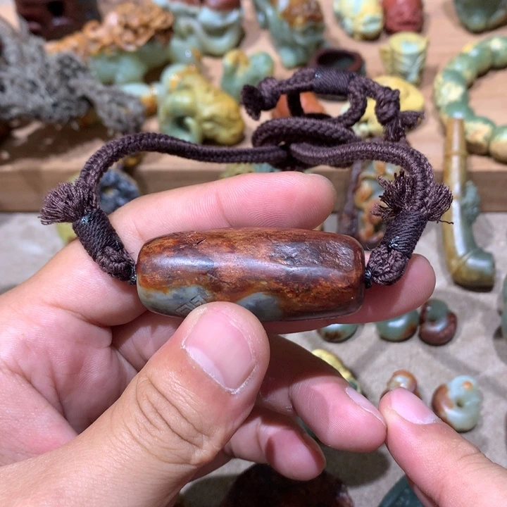 未镶嵌岫岩河磨玉（透闪石质玉）把件