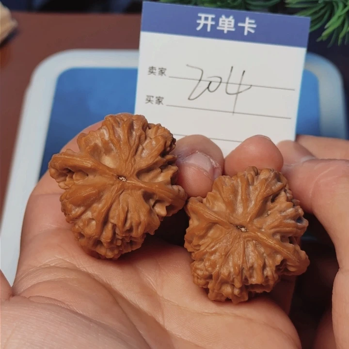 文玩核桃吊坠文玩核桃