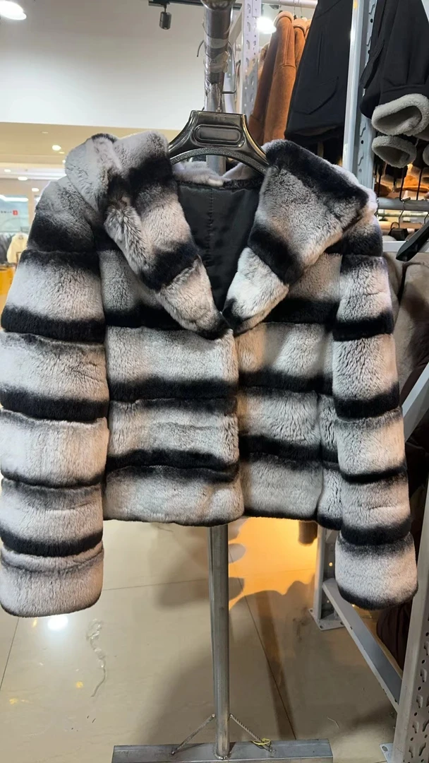 HERDERS 短款潮流大翻领龙猫色兔皮草外套 249125