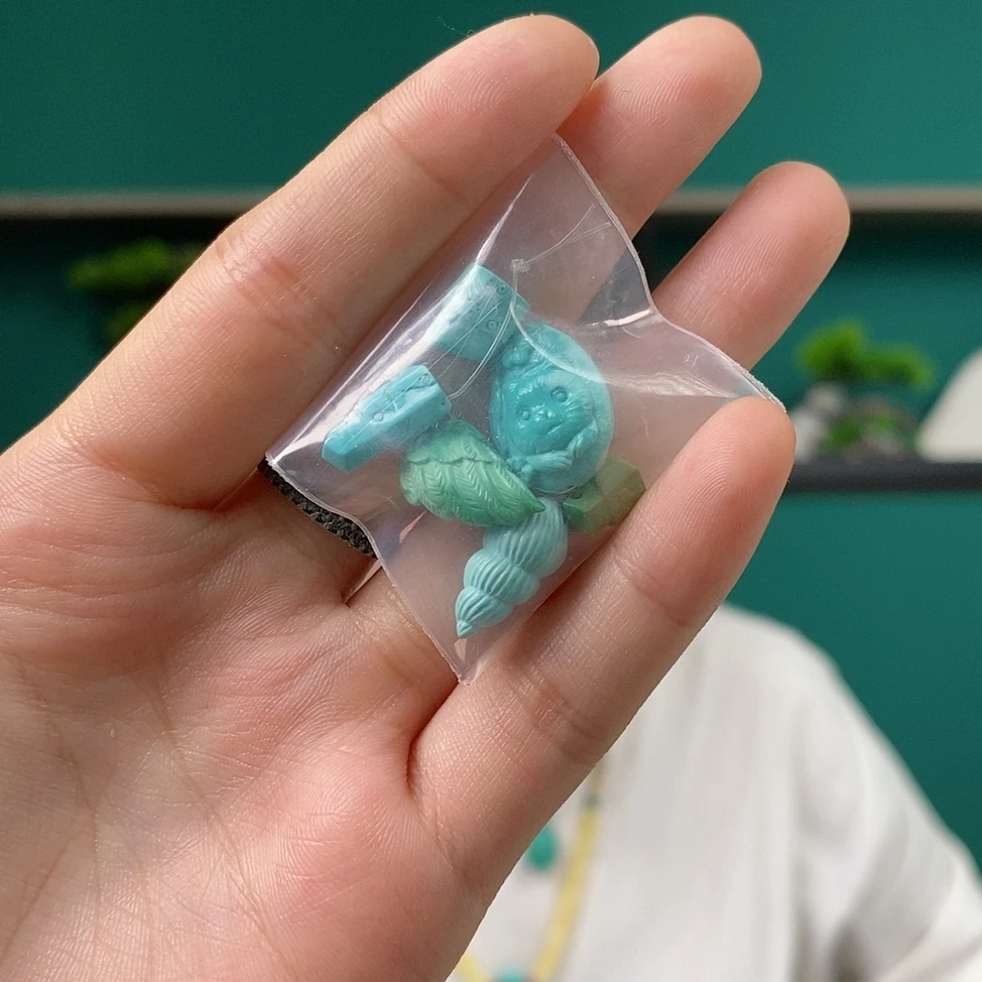 绿松石未镶嵌珠宝奇石