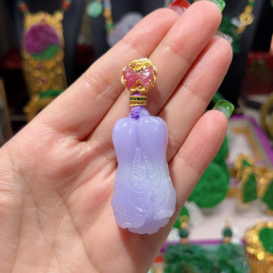 【闪购商品】翡翠吊坠(赠链)未镶嵌摆财