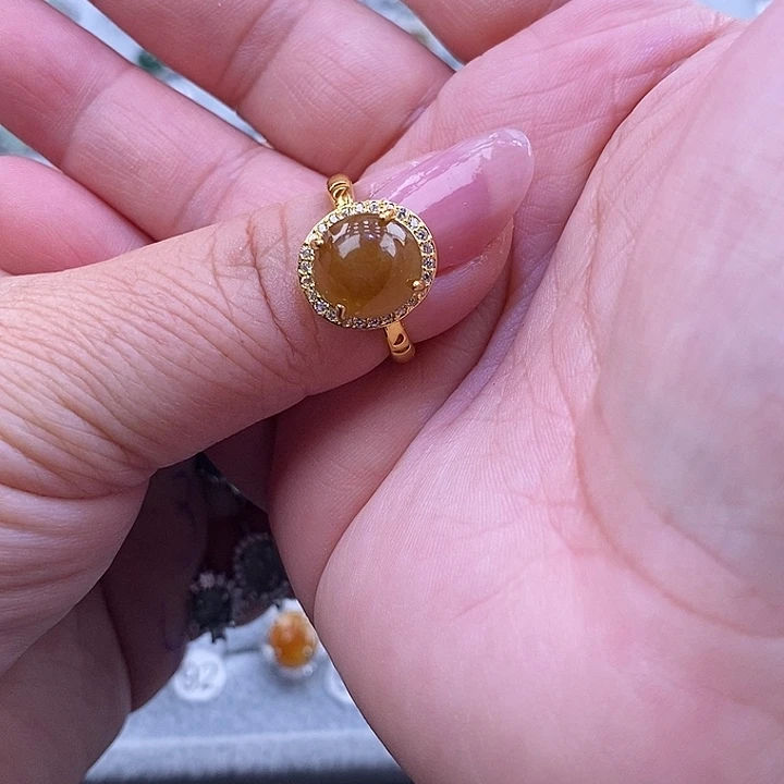 未镶嵌戒指翡翠繁**锦缅甸