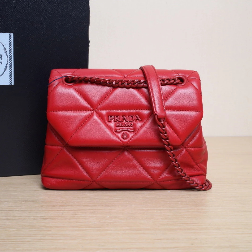 99新 Prada/普拉达 【娇】皮革S Spectrum 泡芙 方胖子 196480