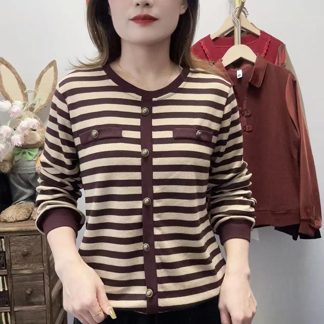 【丽姐家】秋季新款打底衫圆领时尚显瘦中老年女装条纹长袖