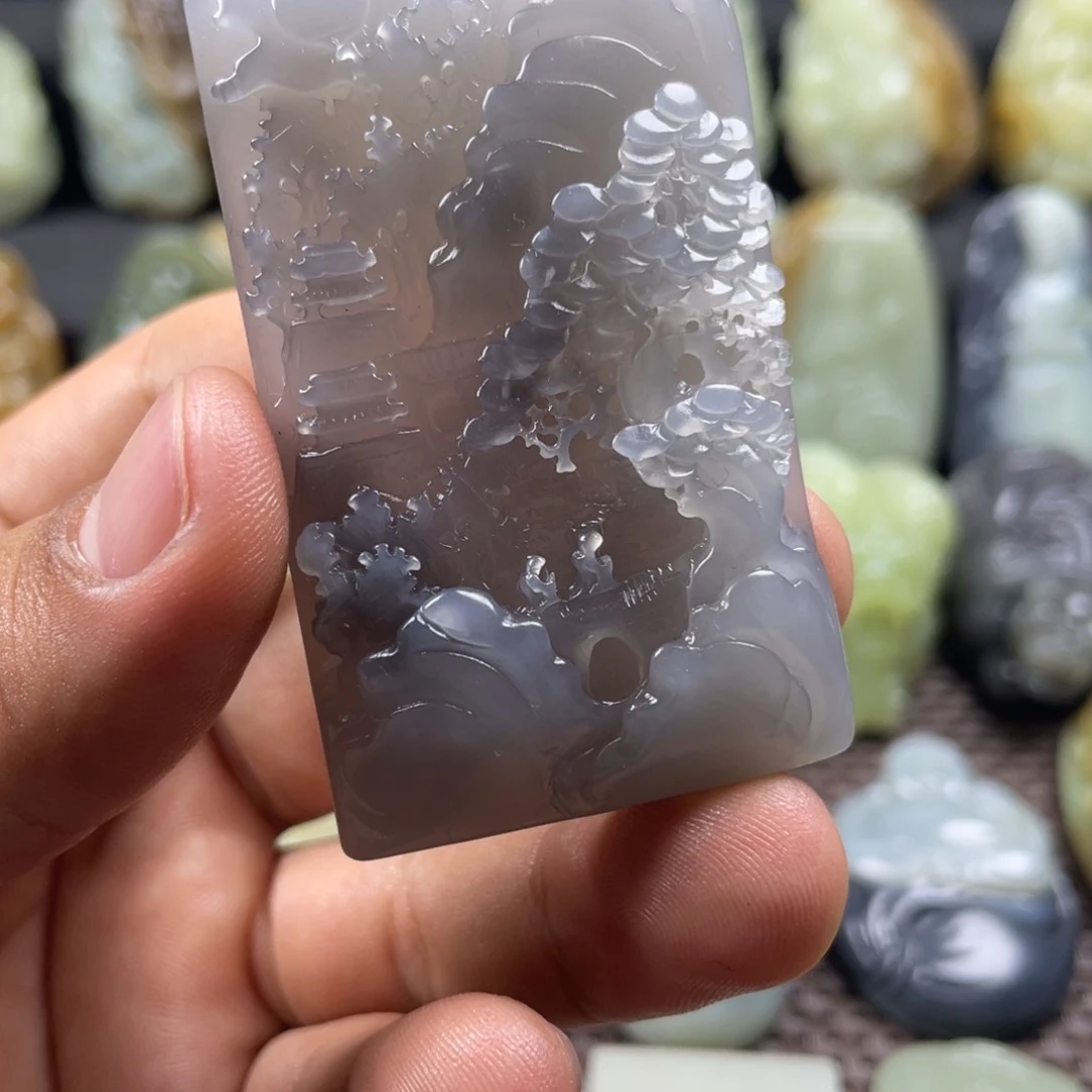 和田玉未镶嵌颈饰