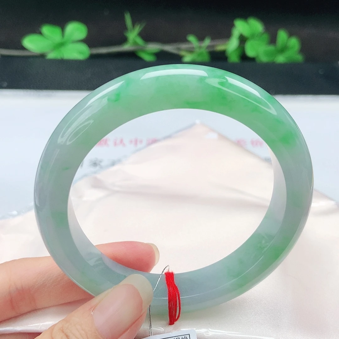 翡翠未镶嵌手镯60圈