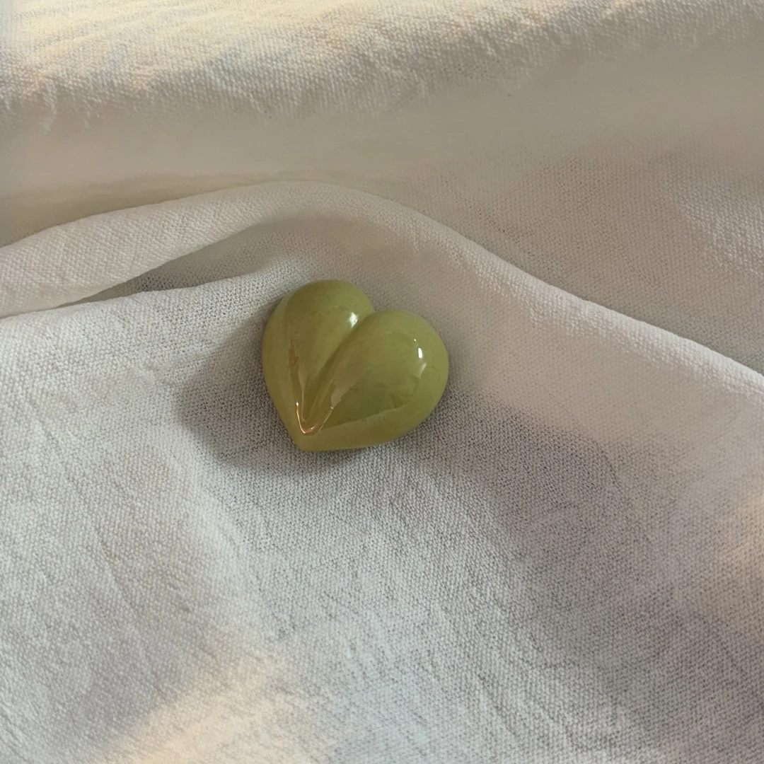 【不二】绿松裸石（屁桃）