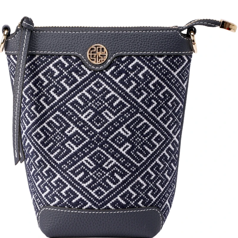 【UA】广西壮锦真皮女士新中式国风几何图案单肩斜挎水桶包FJ210617