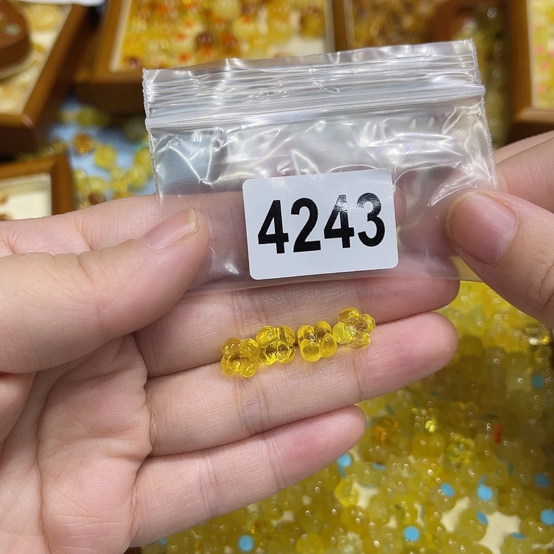 琥珀未镶嵌珠宝奇石