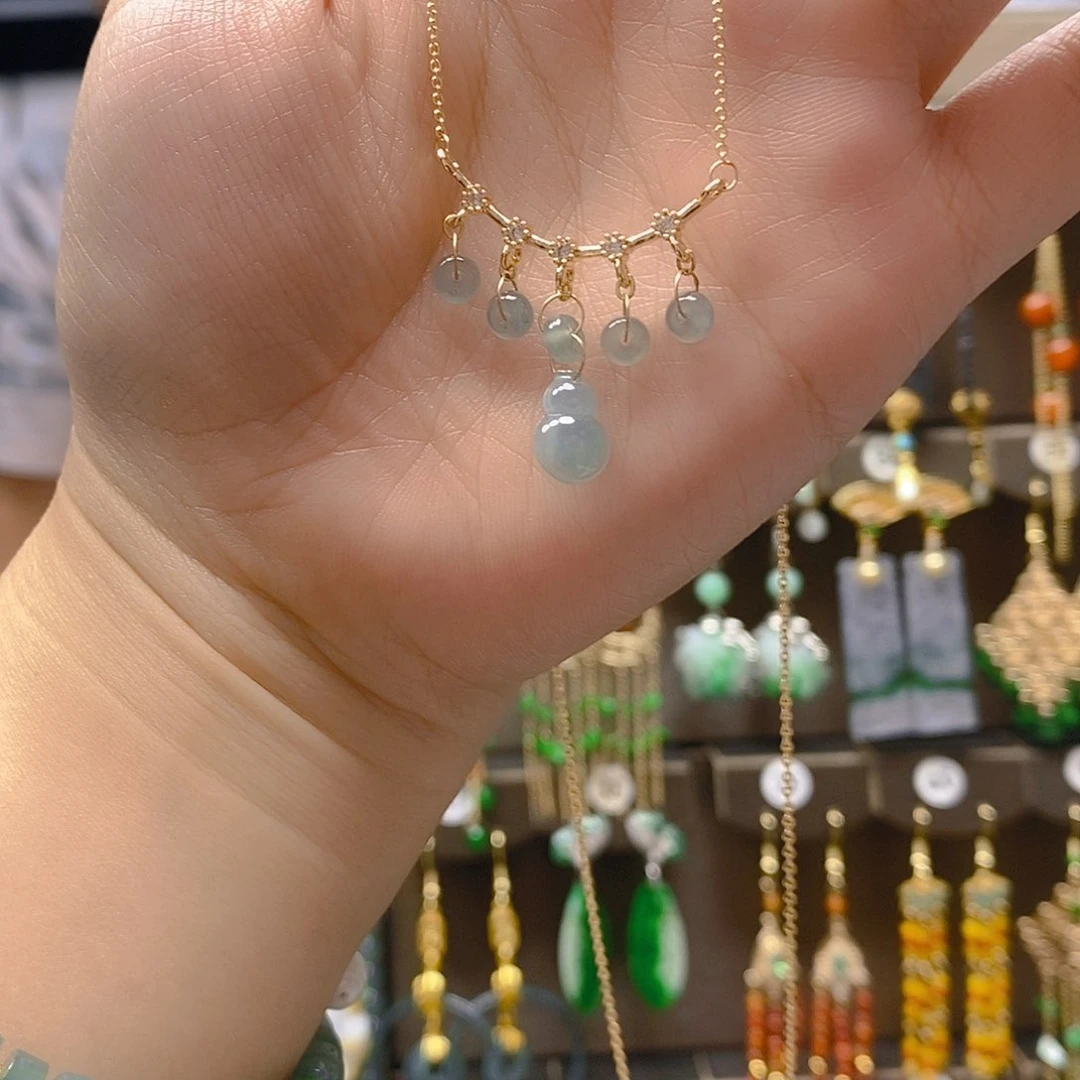 颈饰未镶嵌翡翠翡翠