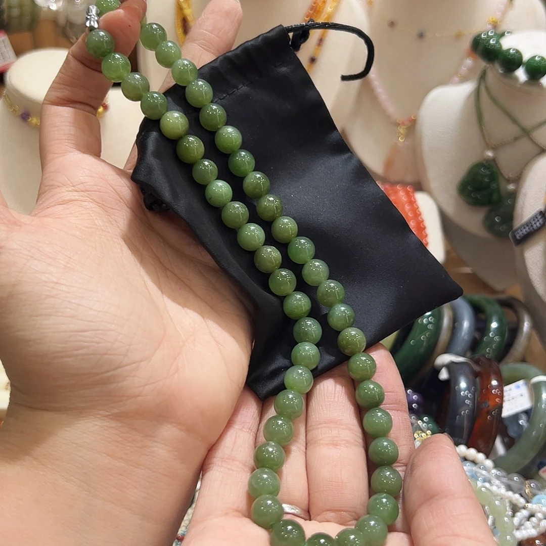 颈饰未镶嵌和田玉苏*惜一个有压痕