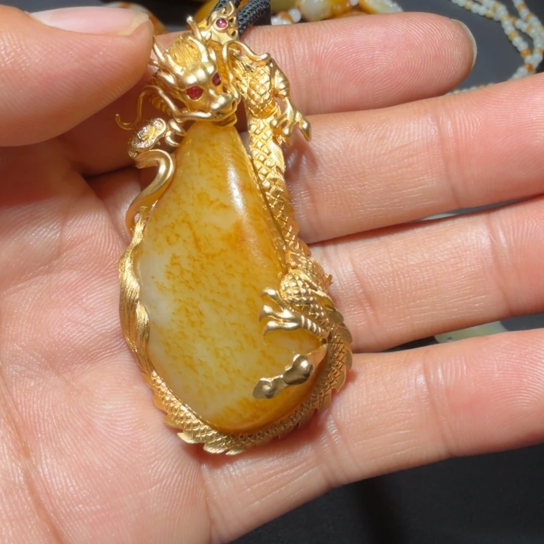 和田玉（白玉）18K金镶嵌颈饰