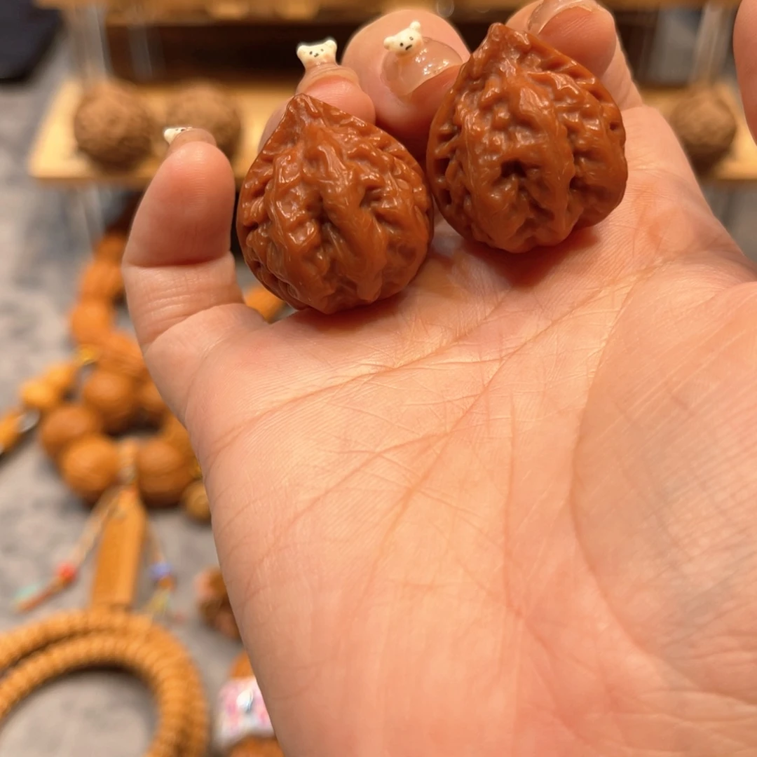 把件文玩核桃蝴蝶龙脊
