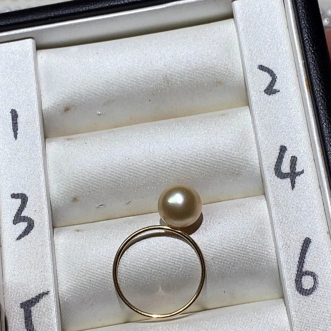 18K金镶嵌戒圈海水珍珠
