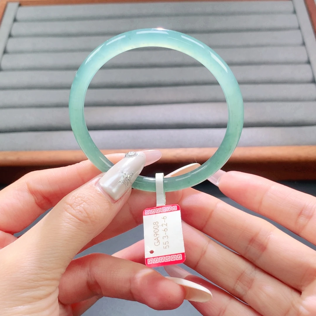 翡翠未镶嵌手镯天然