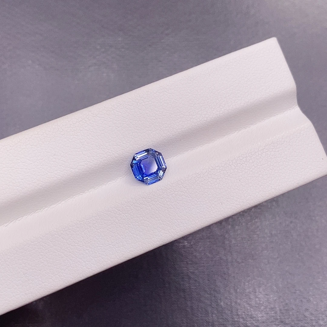裸石蓝宝石1.625克拉