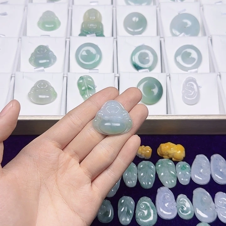 翡翠未镶嵌颈饰翡翠