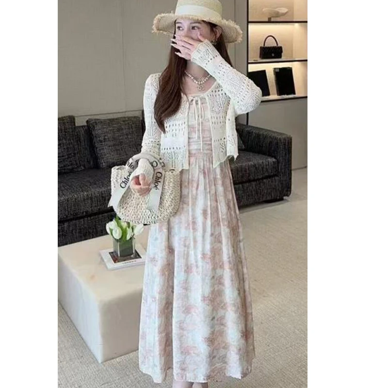 YQ432262气质长袖吊带夏季月季印花法式连衣裙法式印花连衣裙