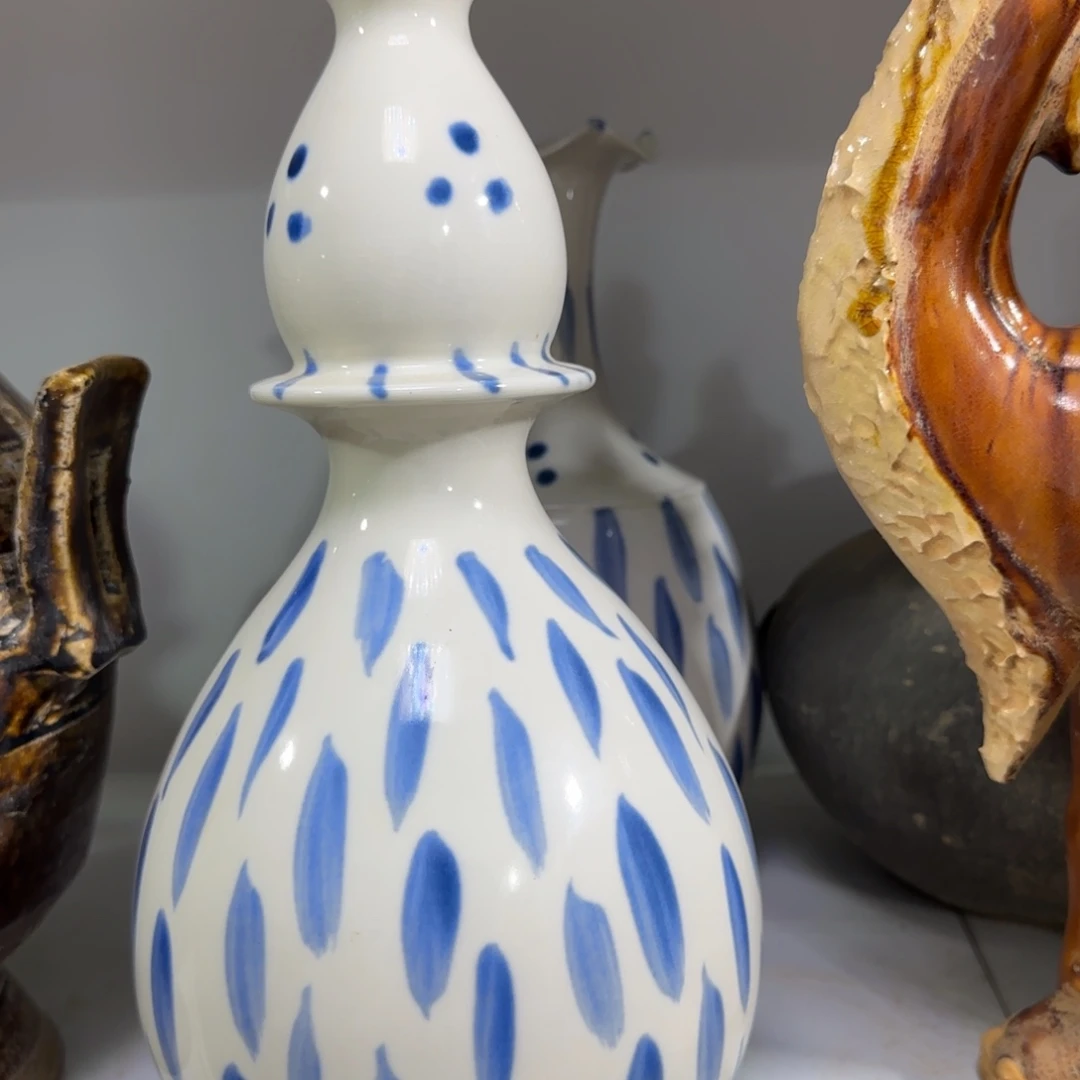 新***”陶瓷摆件摆件摆件