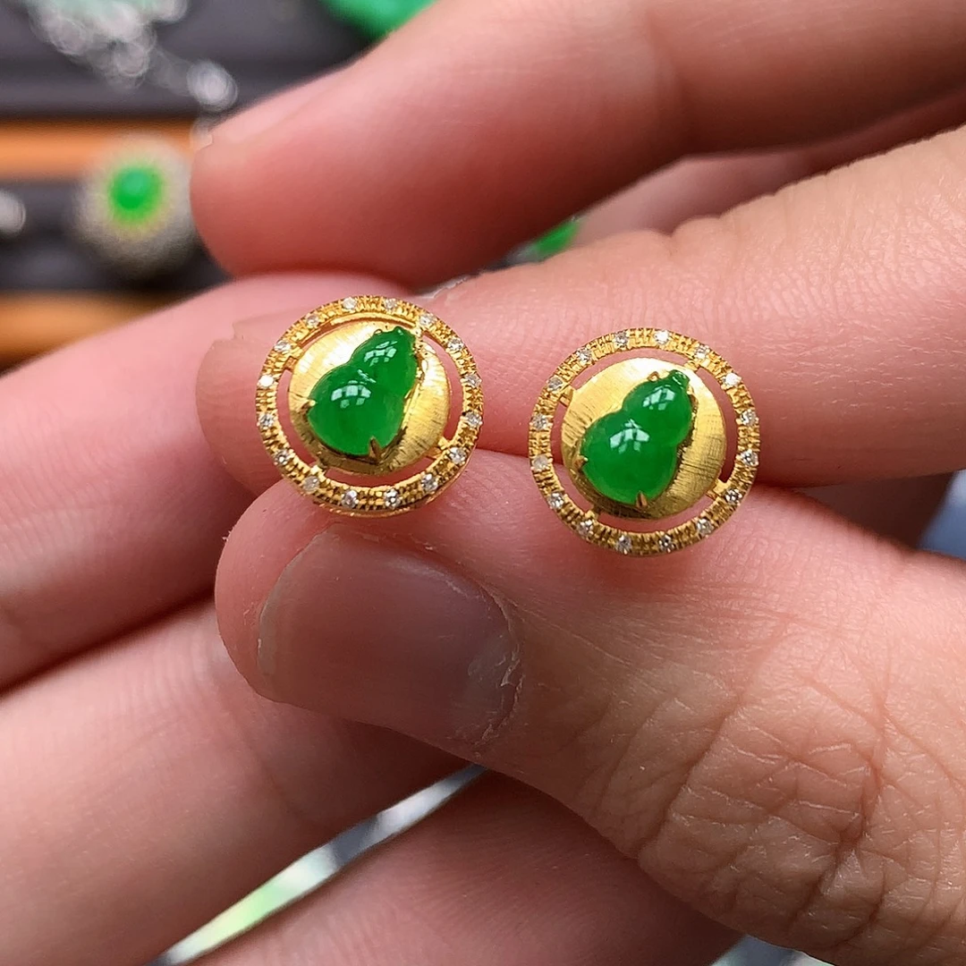 翡翠18K金镶嵌耳饰翡翠