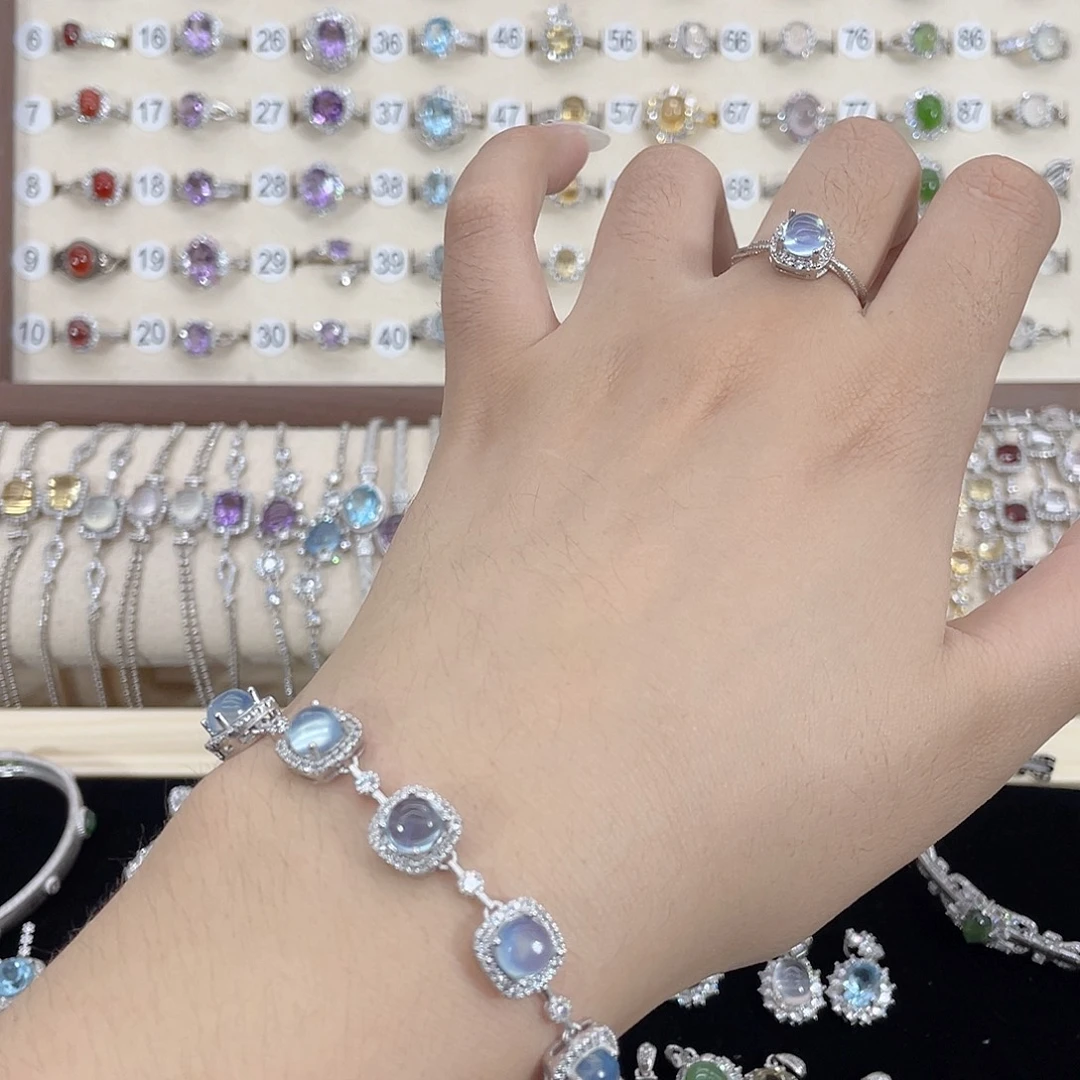 爱***坦银S925镶嵌手链海蓝宝石