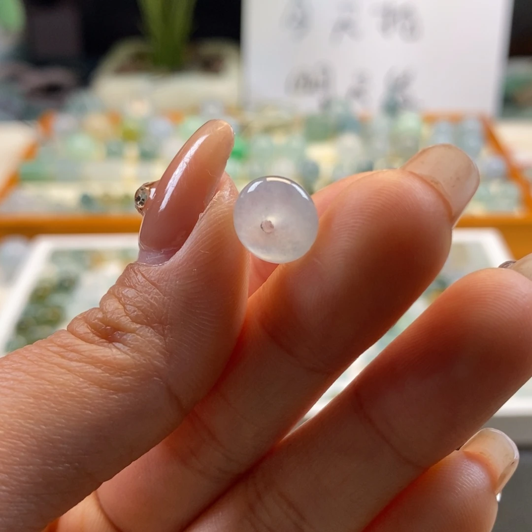 翡翠散珠天然翡翠白冰9.8×5.1