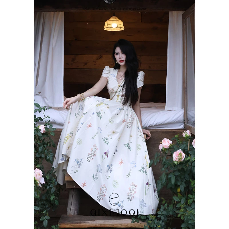 七小七Sicily【泰兰德夏日长款】法式V领气质植物花卉设计感连衣裙