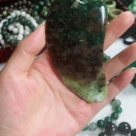 未镶嵌独山玉把件