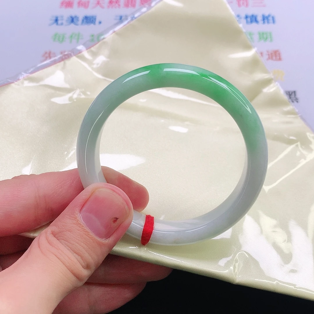 翡翠手镯未镶嵌翡翠手镯1713