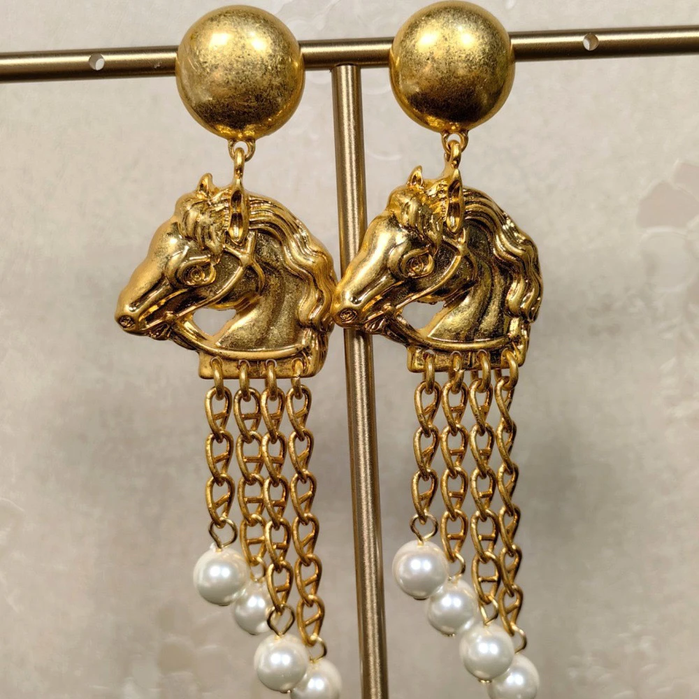 铜合金仿珍珠耳饰 欧美素金马头长流苏耳环复古精致时尚百搭饰品