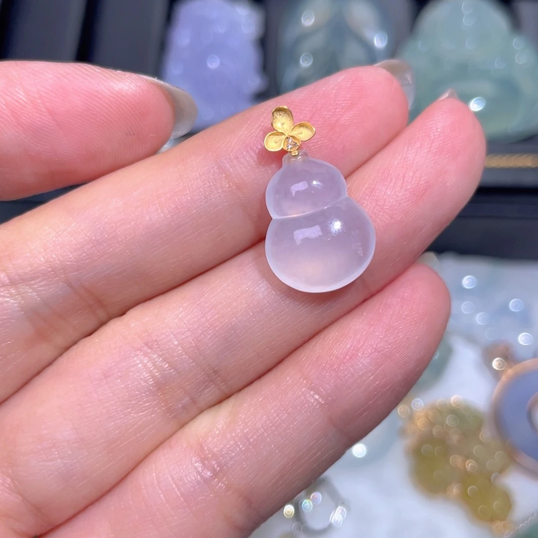 颈饰18K金镶嵌翡翠翡翠