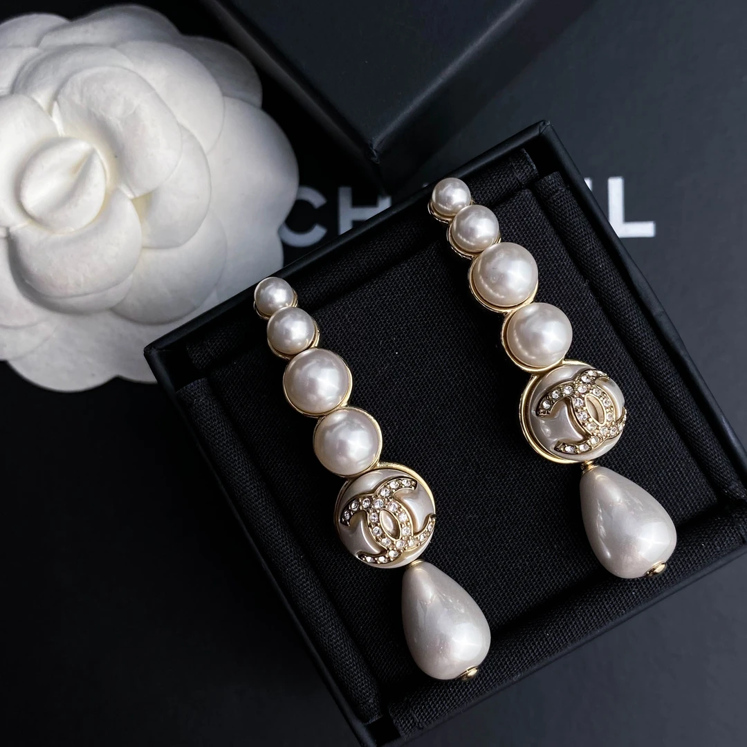 99新 Chanel/香奈儿 FL双C香槟金镶钻渐变珍珠水滴长款耳环 S6624