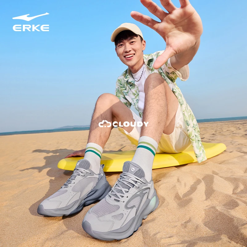 未央2丨鸿星尔克2025新款情侣休闲鞋透气复古潮流时尚网面运动鞋