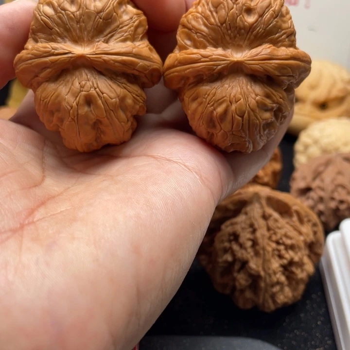 文玩核桃吊坠开**好元宝